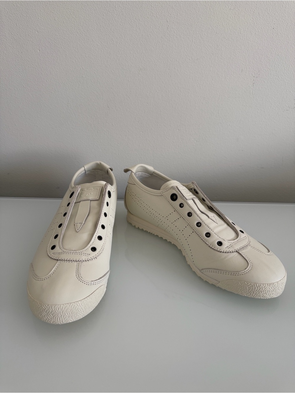 ONITSUKA Tiger - Unisex Mexico 66 SD Slip-On Cream Casual Sneakers